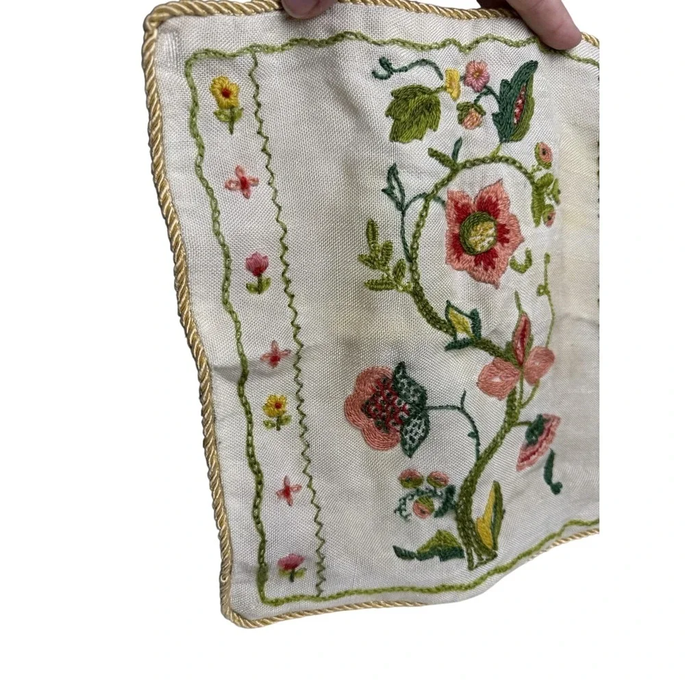 Vintage 70s Jacobean Vine Pink Pillow Cover‎ Floral Crewel Embroidered Cottage